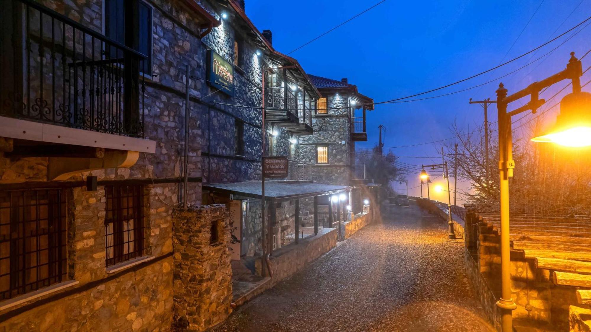 Xenonas Pantheon Appartement Agios Athanasios  Buitenkant foto