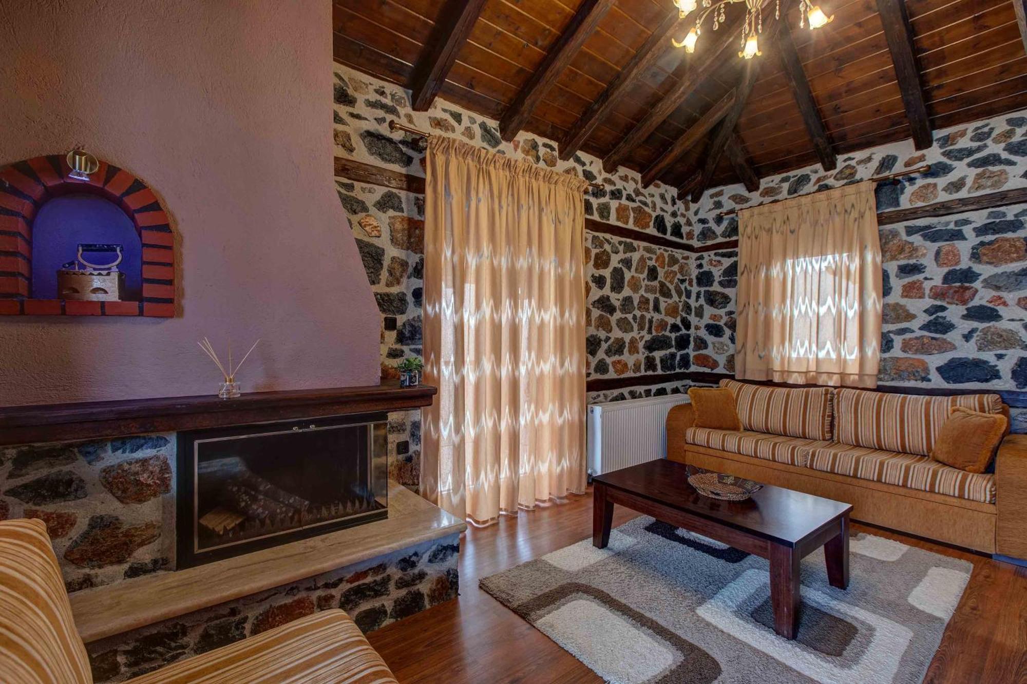 Xenonas Pantheon Appartement Agios Athanasios  Buitenkant foto