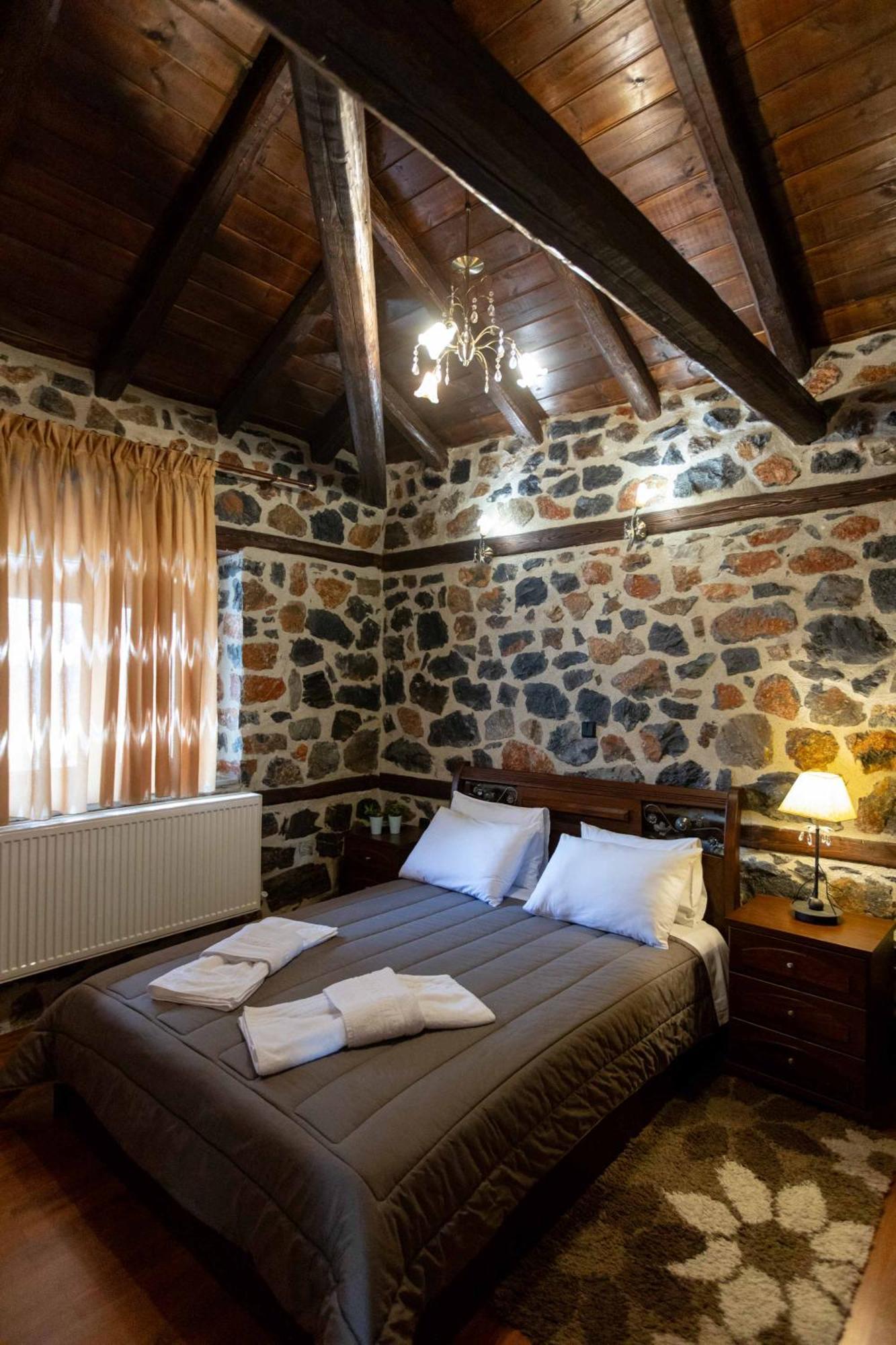 Xenonas Pantheon Appartement Agios Athanasios  Buitenkant foto