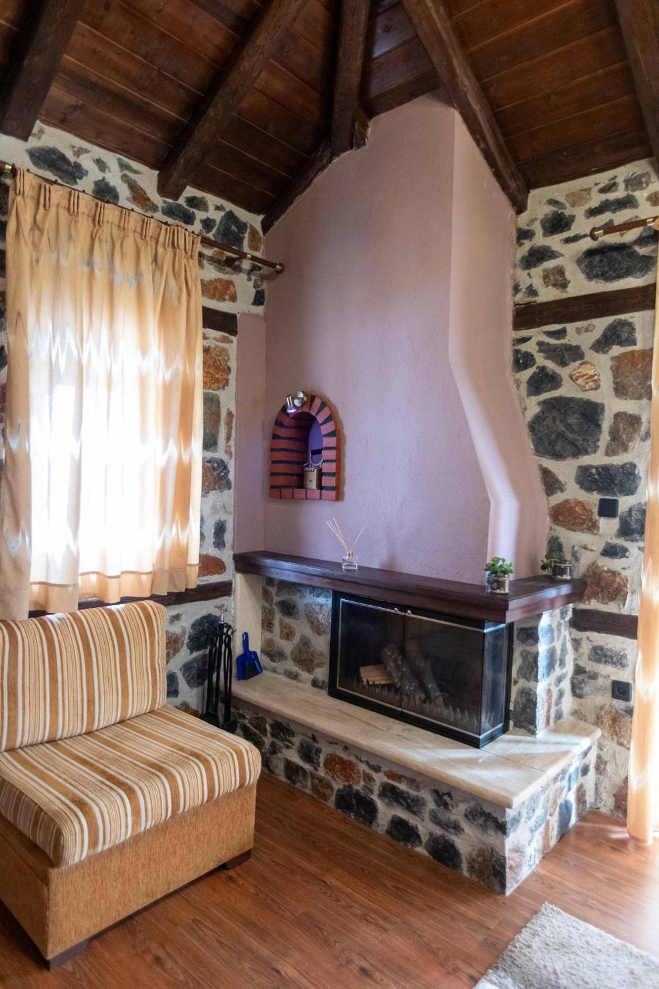 Xenonas Pantheon Appartement Agios Athanasios  Buitenkant foto