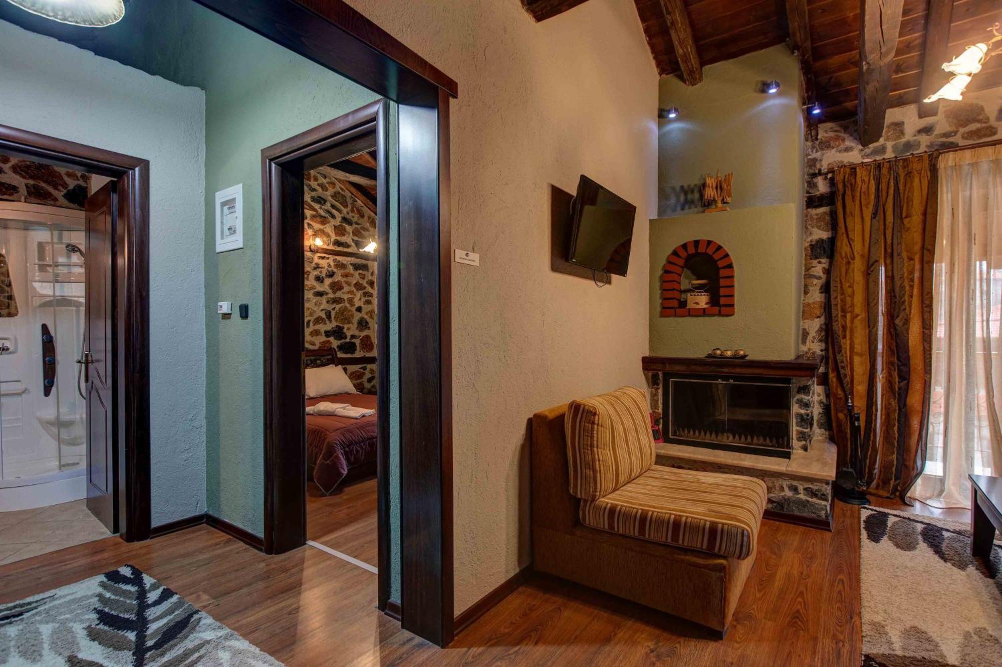 Xenonas Pantheon Appartement Agios Athanasios  Buitenkant foto