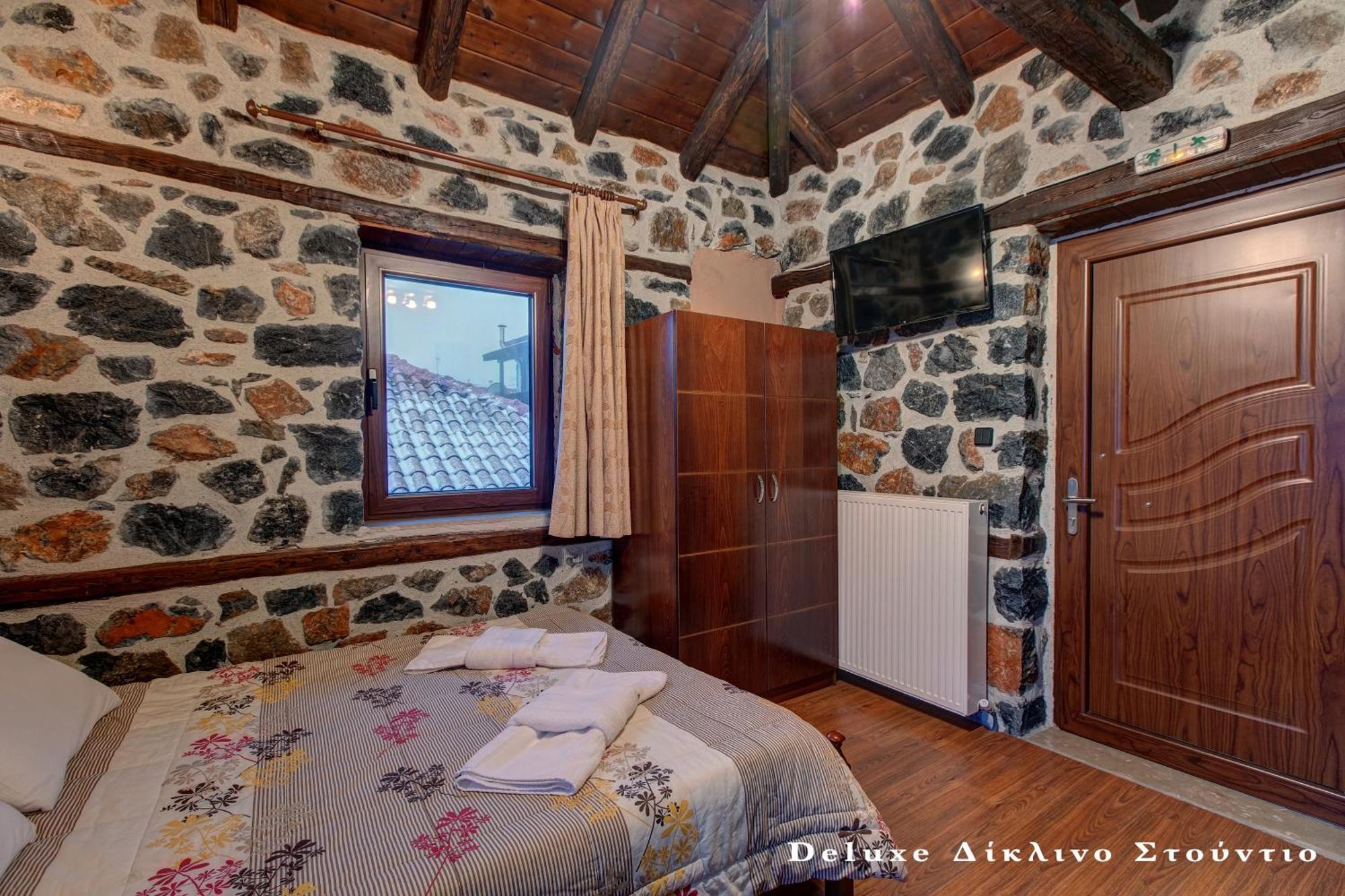 Xenonas Pantheon Appartement Agios Athanasios  Buitenkant foto